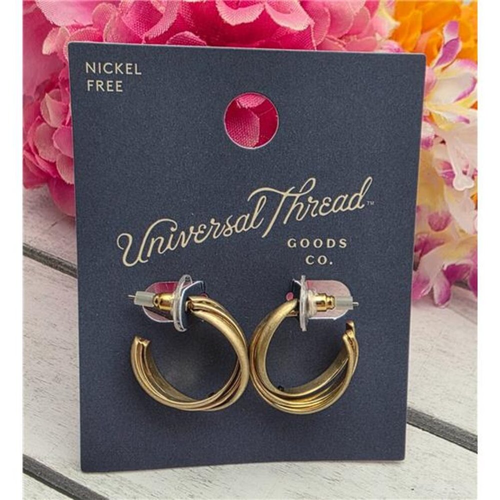 Universal Thread Worn Gold Tone Hoop Earrings 20mm Pierced Chunky NWT